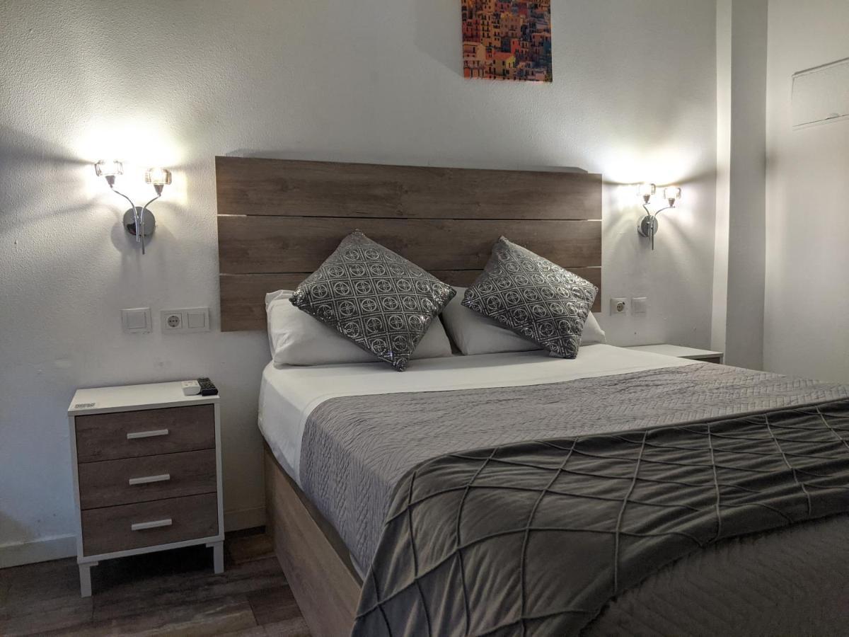 Hostal Olozaga Alicante Exteriör bild