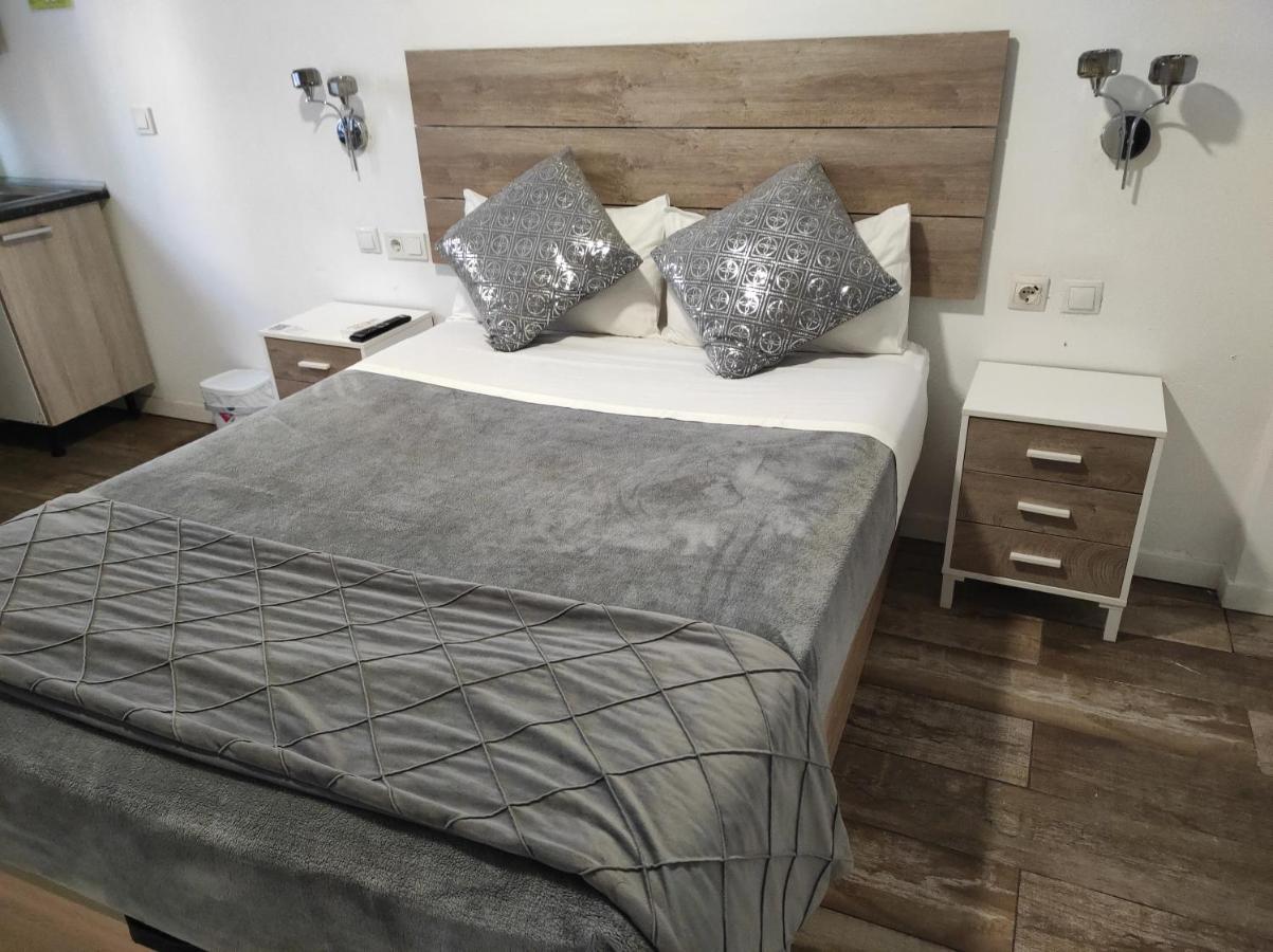Hostal Olozaga Alicante Exteriör bild